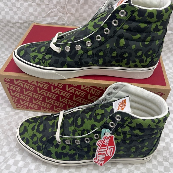 Vans Men’s Comfycush Sk8-Hi Leopard Cactus Scarab Sneakers VN0A3WMB9L9 - Picture 2 of 16